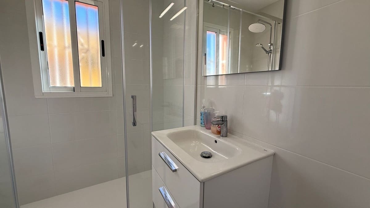 2 soverom Villa til salgs i Blue Lagoon med svømmebasseng - € 210 000 (Ref: 9432838)