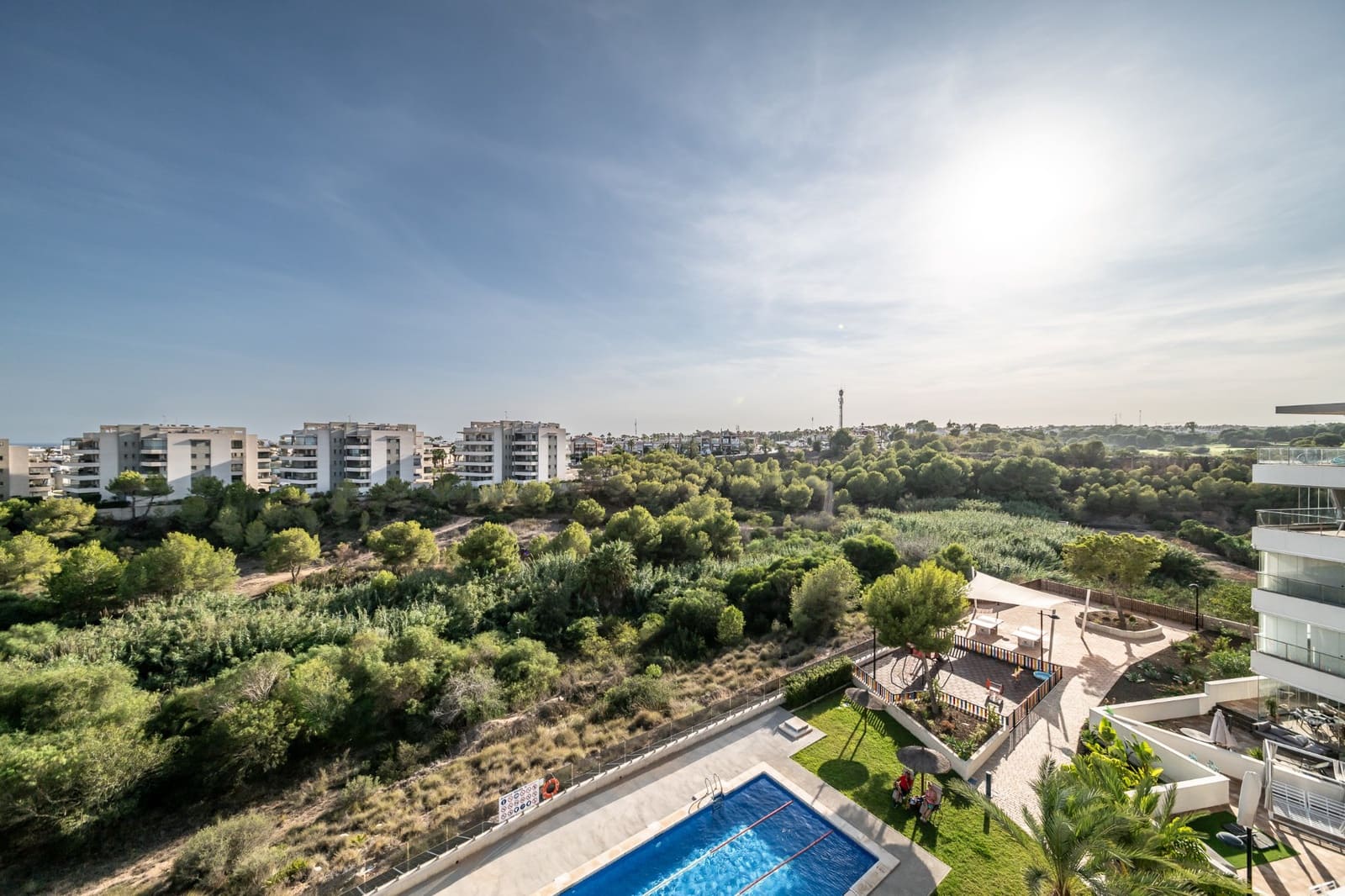 3 soveværelse Penthouse til salg i Villamartin med swimmingpool garage - € 339.000 (Ref: 9441746)