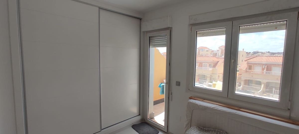 3 sypialnia Willa na sprzedaż w La Zenia z basenem - 369 000 € (Ref: 9441748)