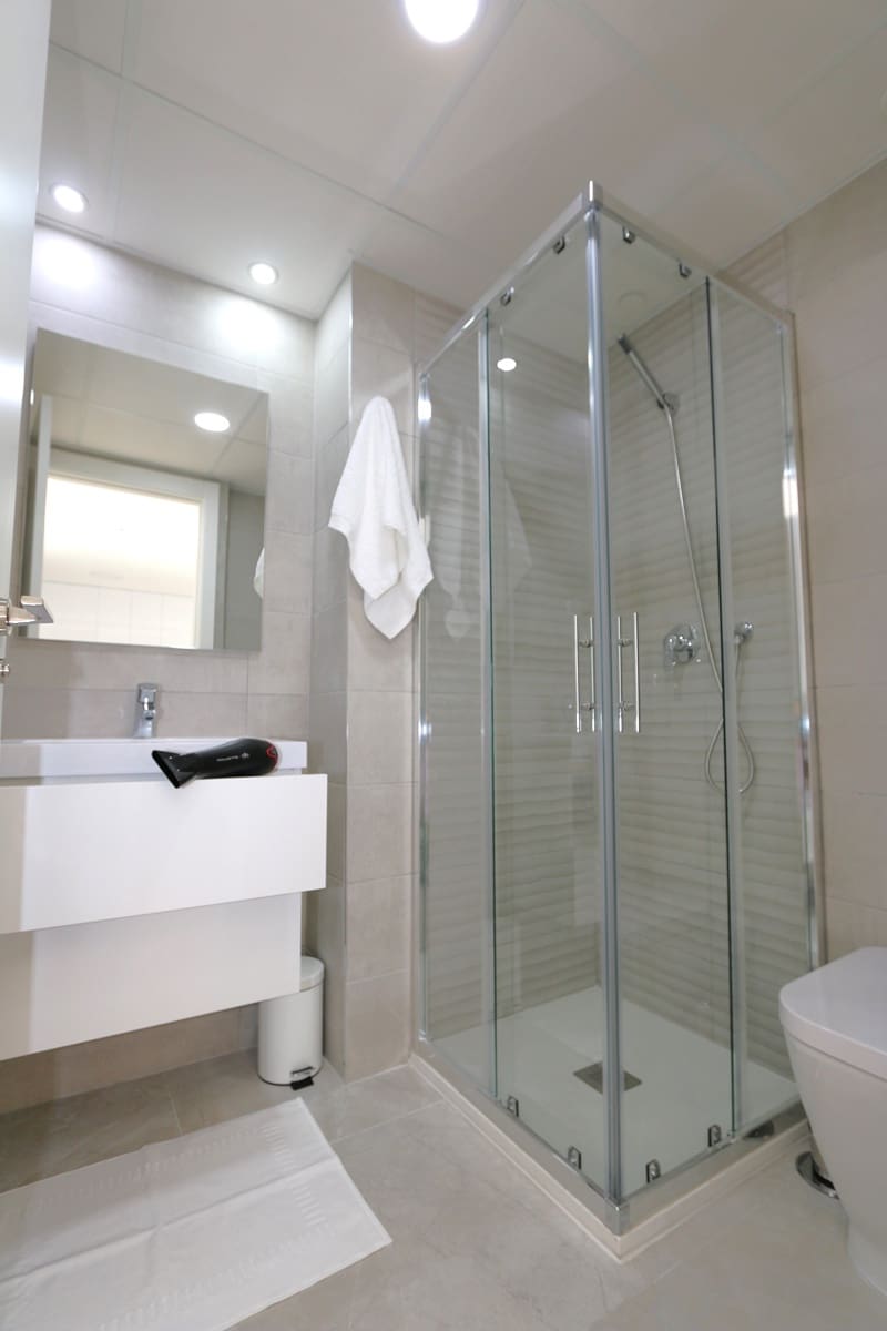 2 bedroom Apartment for sale in Playa Flamenca with pool - € 397,000 (Ref: 9442985)