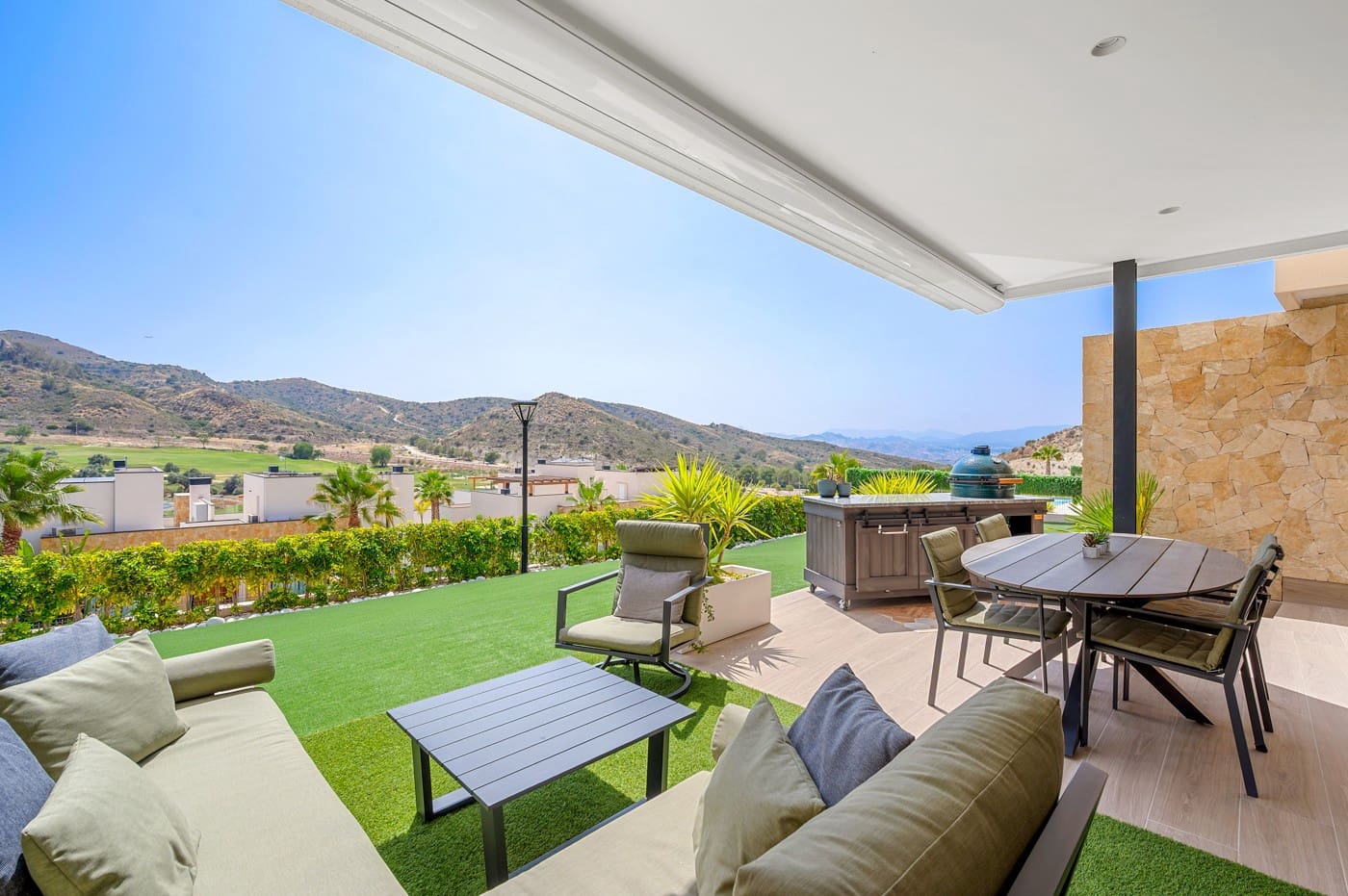 2 bedroom Apartment for sale in Monforte del Cid with pool garage - € 339,500 (Ref: 9445738)