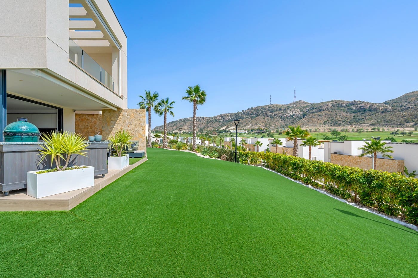 2 bedroom Apartment for sale in Monforte del Cid with pool garage - € 339,500 (Ref: 9445738)