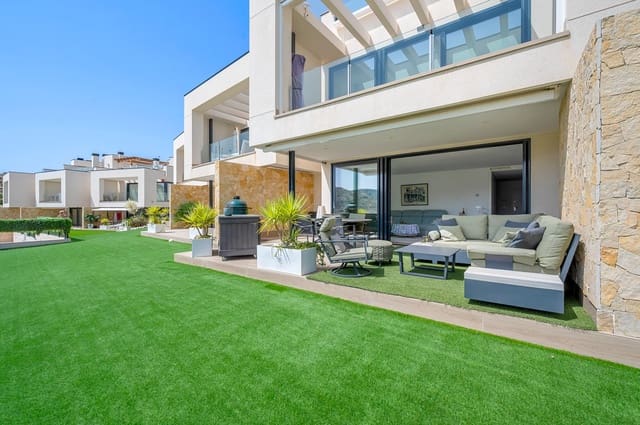 2 bedroom Apartment for sale in Monforte del Cid with pool garage - € 339,500 (Ref: 9445738)