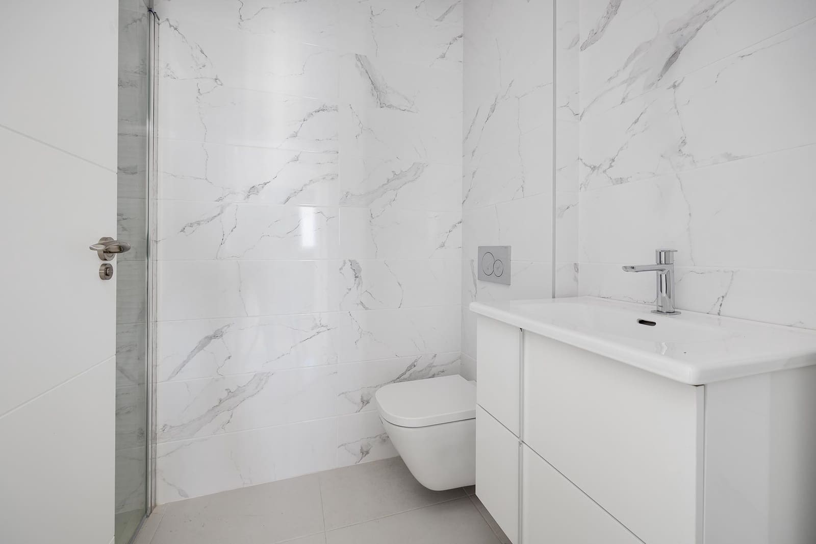 2 soveværelse Lejlighed til salg i La Zenia med swimmingpool garage - € 275.000 (Ref: 9445739)