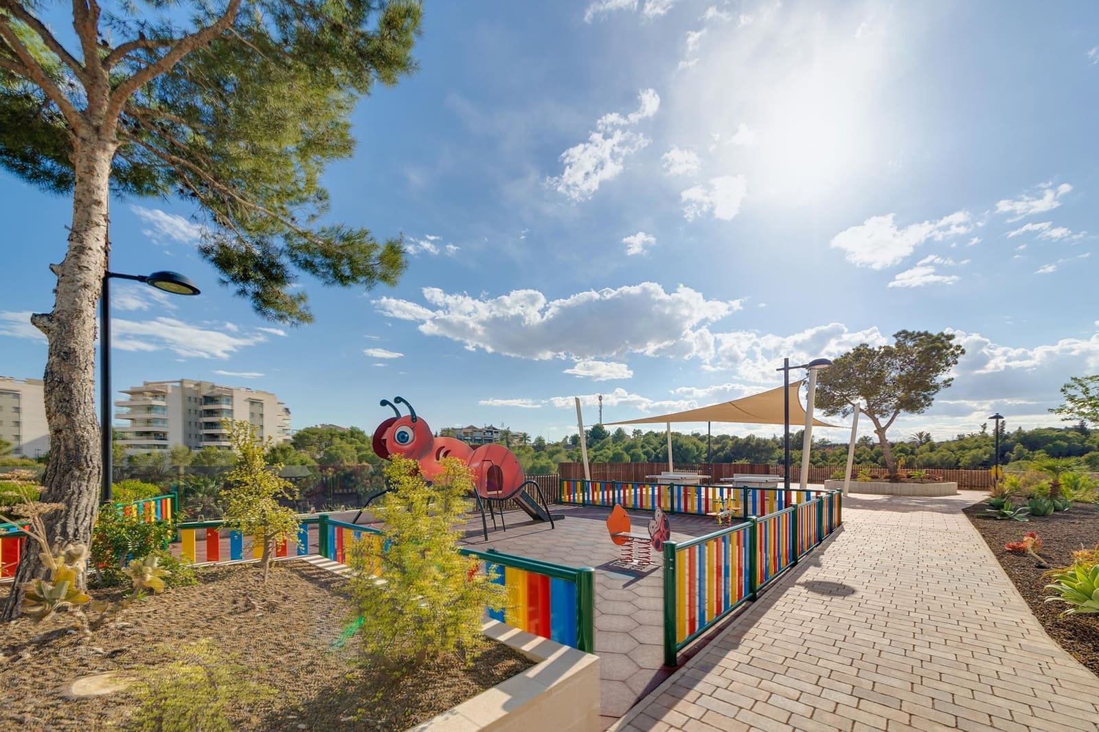 2 soveværelse Lejlighed til salg i La Zenia med swimmingpool garage - € 275.000 (Ref: 9445739)