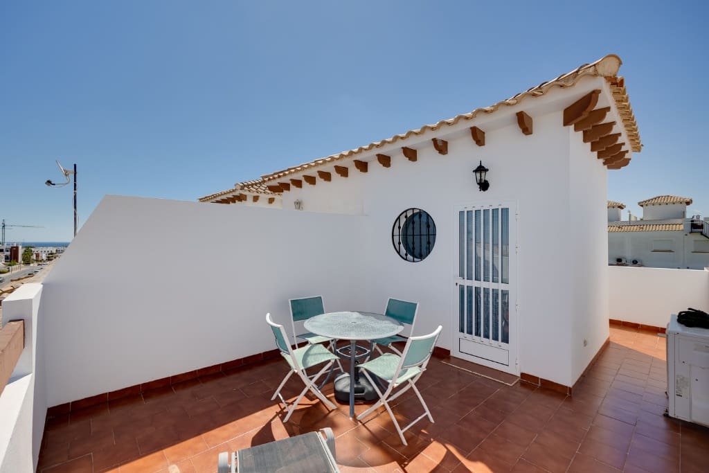 2 soverom Hus til salgs i Orihuela Costa med svømmebasseng garasje - € 189 999 (Ref: 9448998)