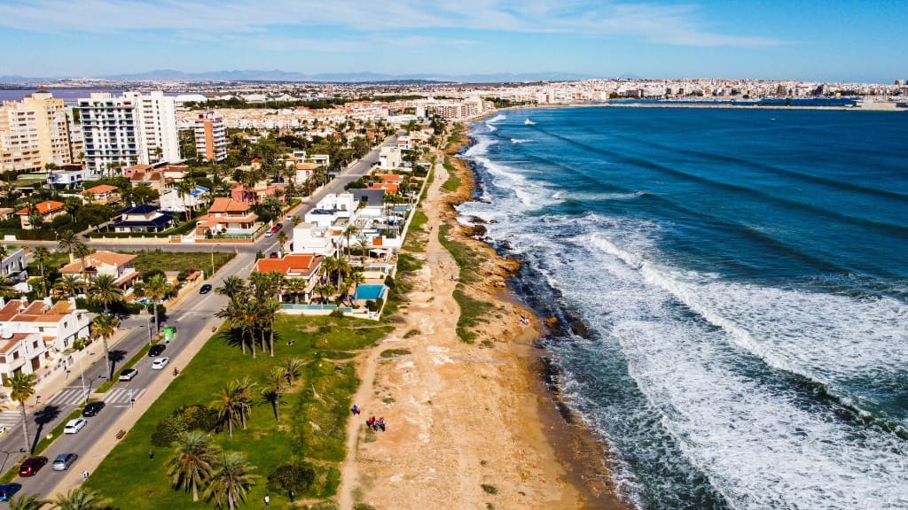 3 makuuhuone Huoneisto myytävänä paikassa La Veleta - 199 900 € (Ref: 9448999)