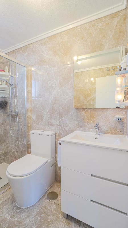 2 bedroom Villa for sale in Los Altos with pool garage - € 264,900 (Ref: 9449001)