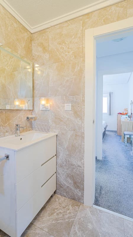 2 bedroom Villa for sale in Los Altos with pool garage - € 264,900 (Ref: 9449001)