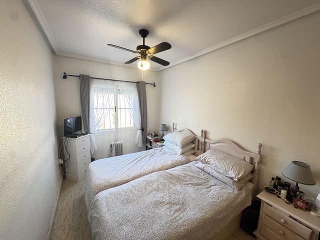 2 camera da letto Attico in vendita in Playa Flamenca, Orihuela con piscina - 129.995 € (Rif: 9452483)