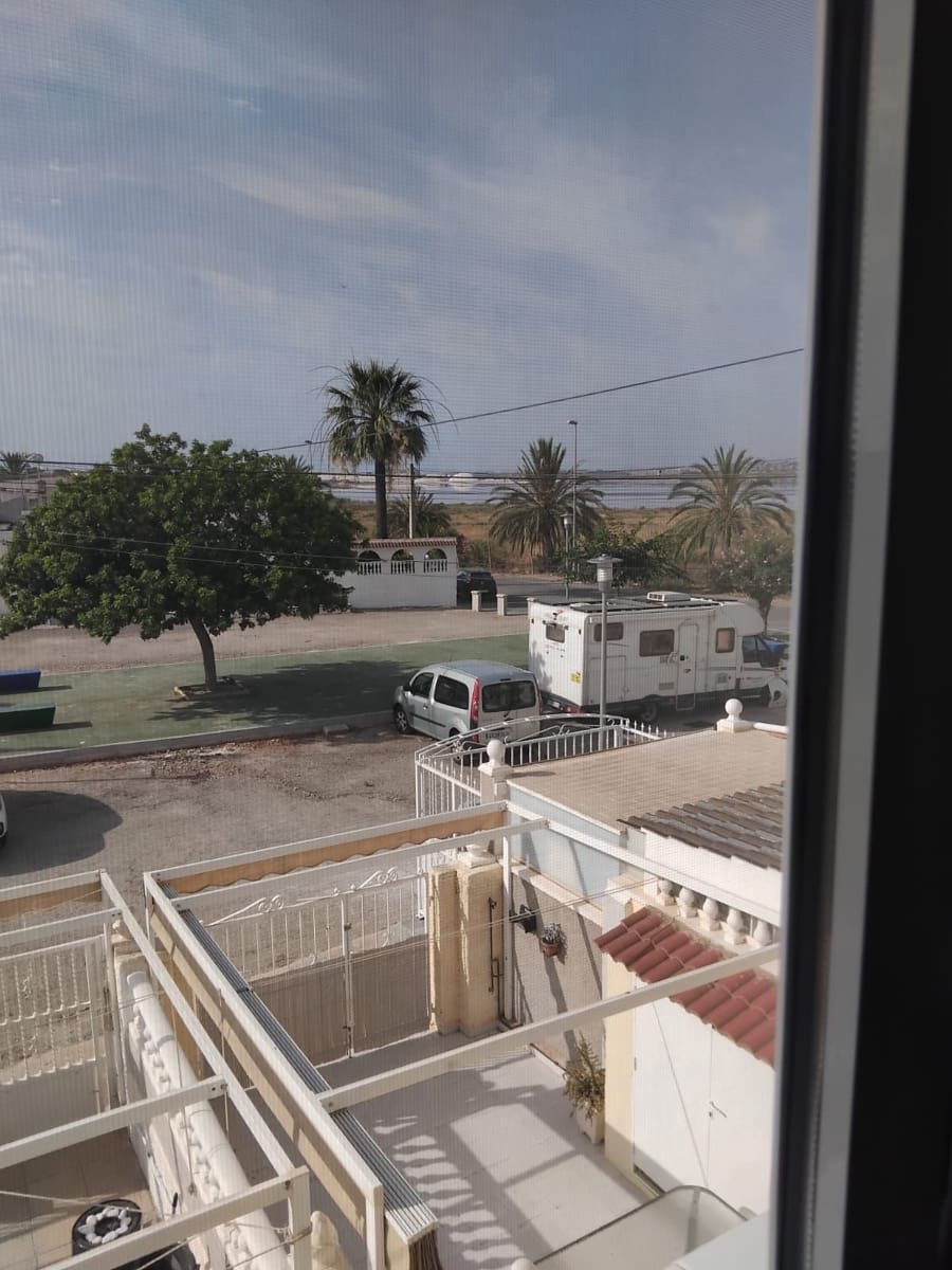 2 sypialnia Dom na sprzedaż w Torrevieja z basenem - 144 000 € (Ref: 9452743)