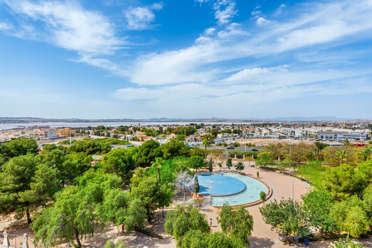 2 soverom Leilighet til salgs i Torrevieja med svømmebasseng - € 129 000 (Ref: 9452745)