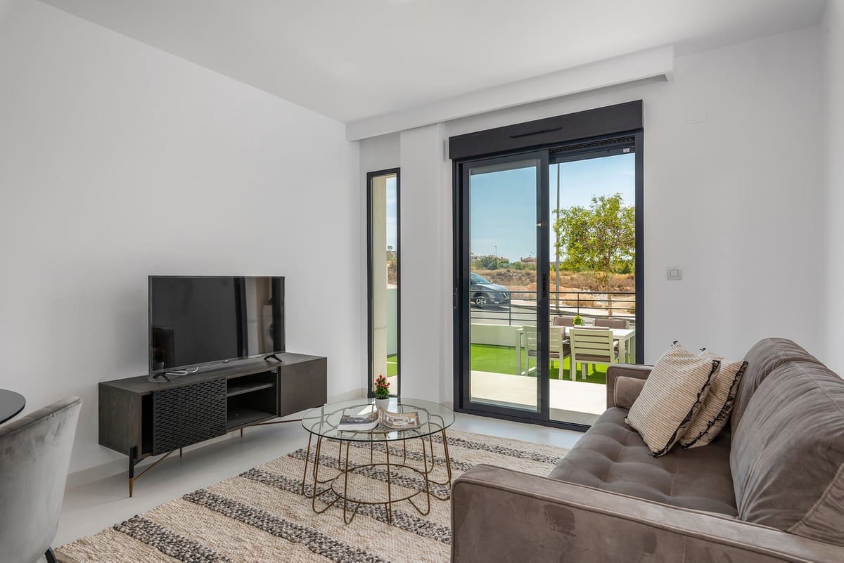 1 bedroom Apartment for sale in San Miguel de Salinas with pool - € 140,000 (Ref: 9452749)