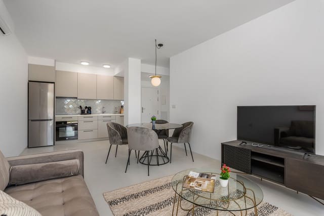 1 bedroom Apartment for sale in San Miguel de Salinas with pool - € 140,000 (Ref: 9452749)