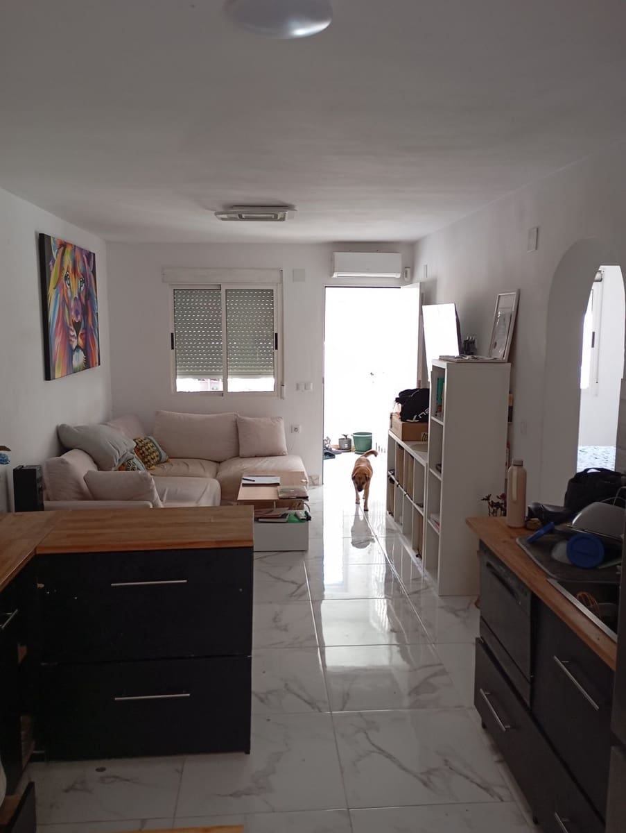 2 quarto Apartamento para venda em Torrevieja com piscina - 145 000 € (Ref: 9452864)