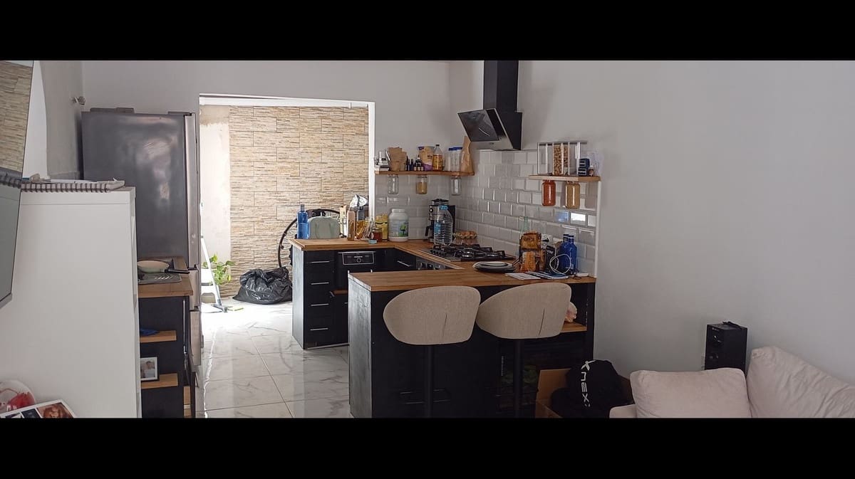 2 quarto Apartamento para venda em Torrevieja com piscina - 145 000 € (Ref: 9452864)