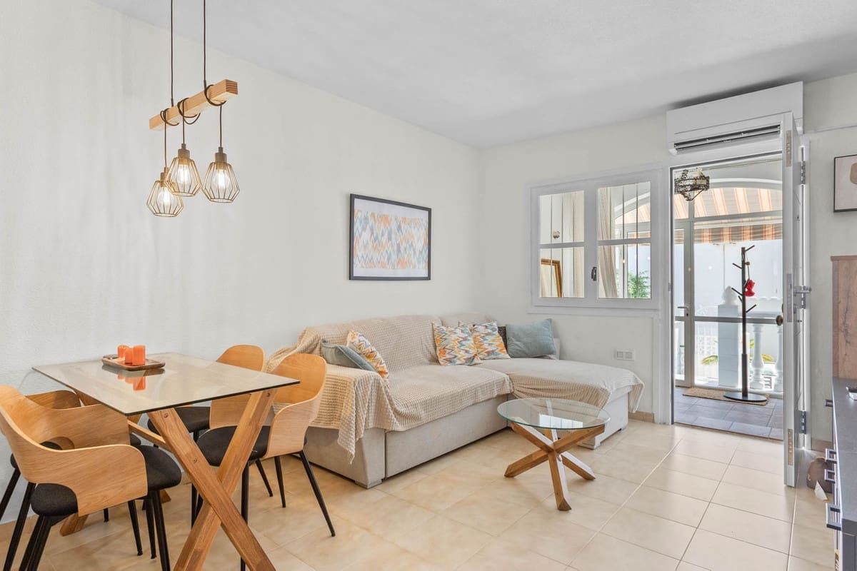 2 sovrum Lägenhet till salu i Los Altos med pool - 149 000 € (Ref: 9452867)