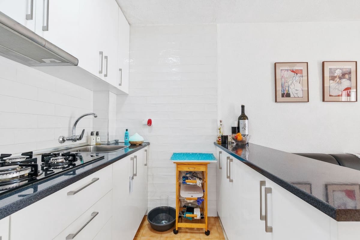 2 bedroom Townhouse for sale in Torrevieja with pool - € 153,000 (Ref: 9452869)