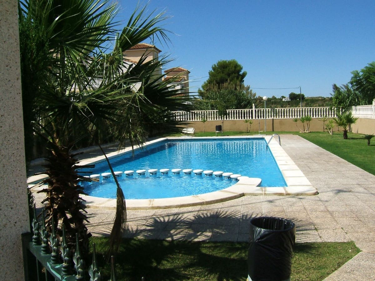 3 sovrum Hus till salu i Algorfa med pool - 150 000 € (Ref: 9452870)