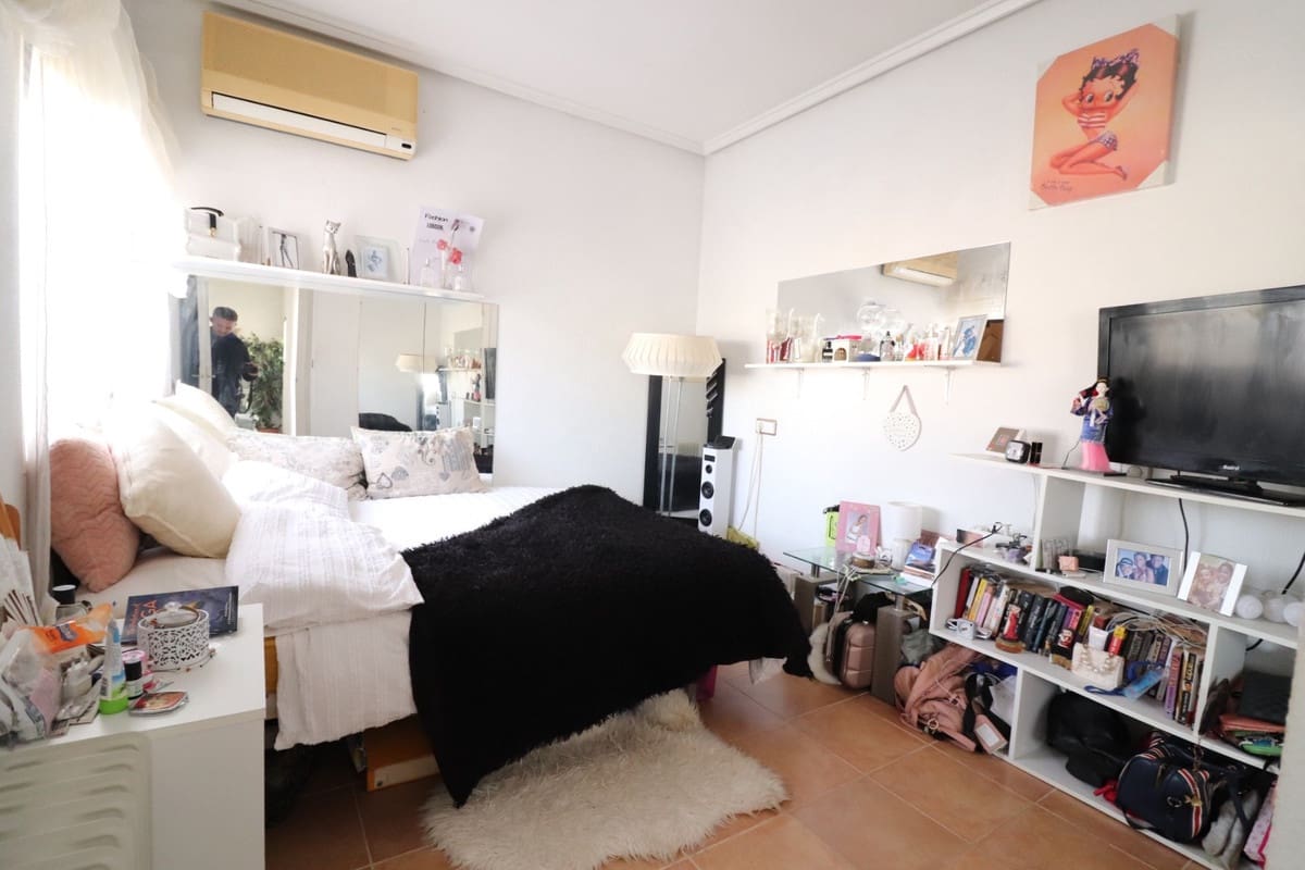 3 chambre Villa/Maison à vendre à Algorfa avec piscine - 150 000 € (Ref: 9452870)