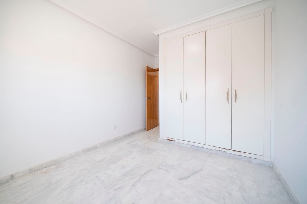 2 soverom Villa til salgs i San Miguel de Salinas med svømmebasseng - € 179 000 (Ref: 9453032)