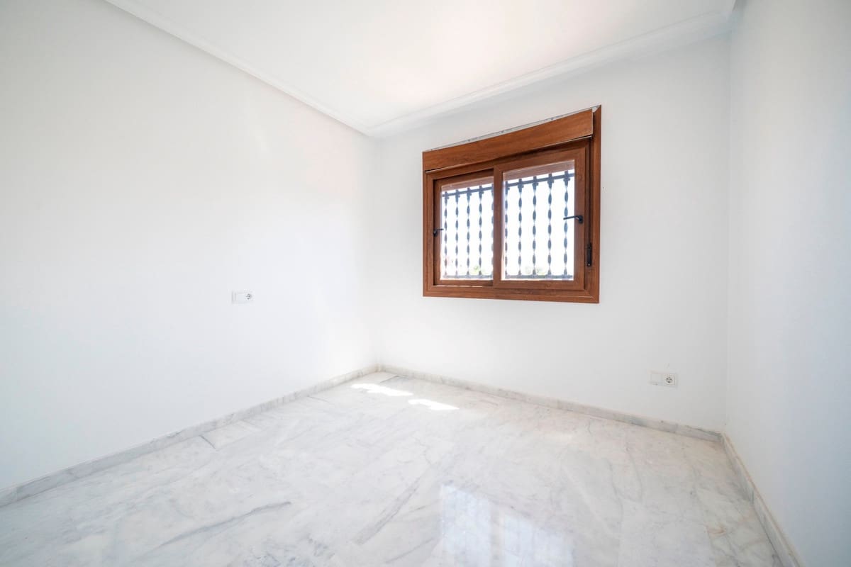 2 soverom Villa til salgs i San Miguel de Salinas med svømmebasseng - € 179 000 (Ref: 9453032)