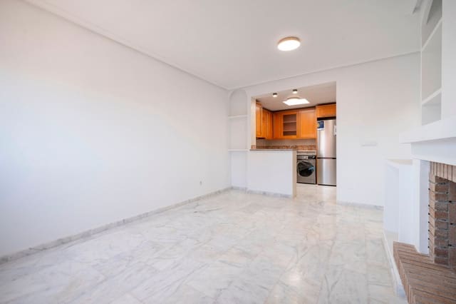 2 soverom Villa til salgs i San Miguel de Salinas med svømmebasseng - € 179 000 (Ref: 9453032)