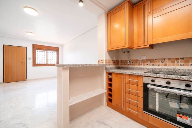 2 soverom Villa til salgs i San Miguel de Salinas med svømmebasseng - € 179 000 (Ref: 9453032)