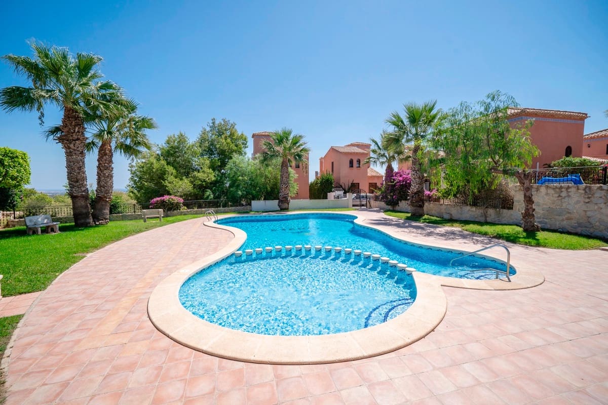 2 soverom Villa til salgs i San Miguel de Salinas med svømmebasseng - € 179 000 (Ref: 9453032)