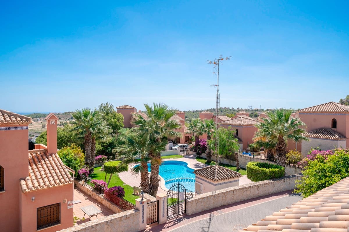 2 soverom Villa til salgs i San Miguel de Salinas med svømmebasseng - € 179 000 (Ref: 9453032)