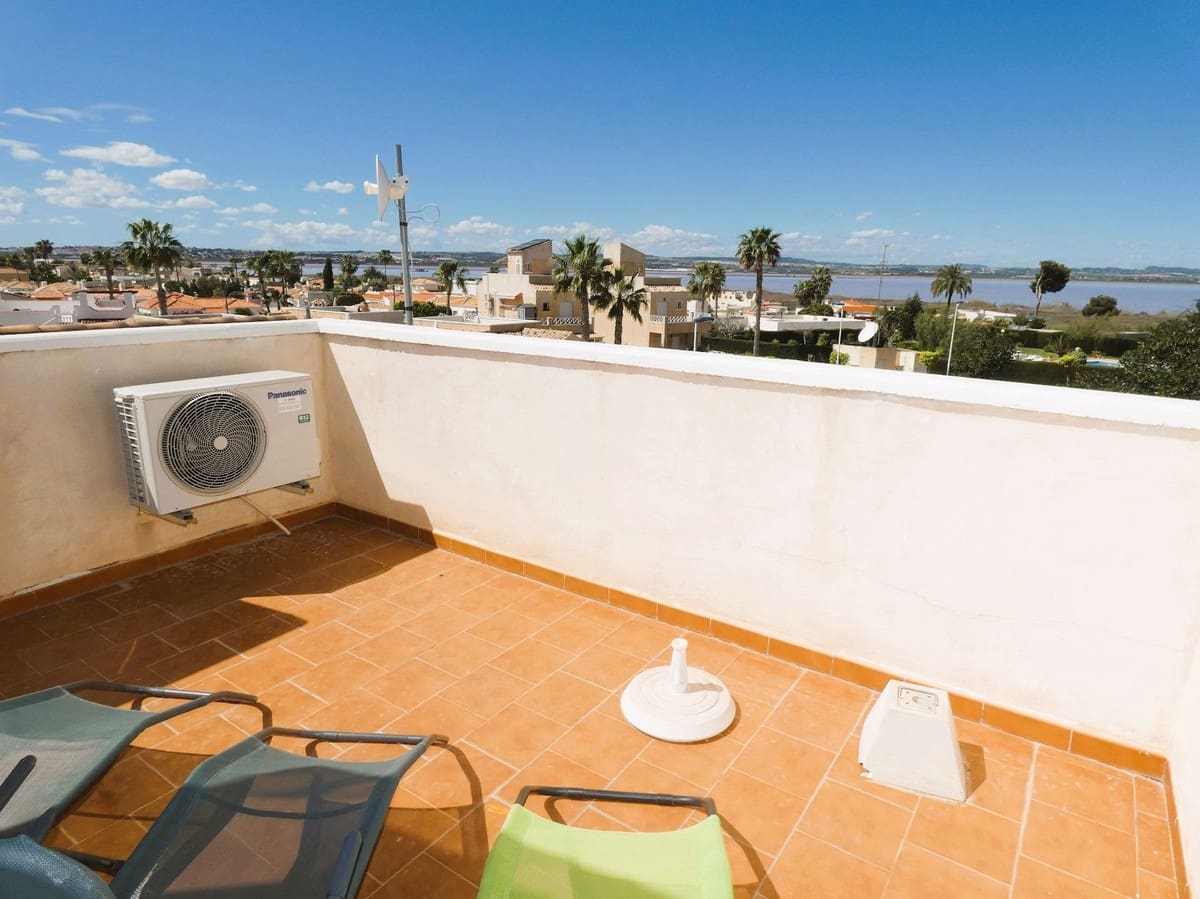 2 soverom Villa til salgs i Torrevieja med svømmebasseng - € 179 000 (Ref: 9453134)