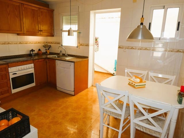 2 sypialnia Willa na sprzedaż w El Chaparral, Torrevieja z basenem - 179 000 € (Ref: 9453134)