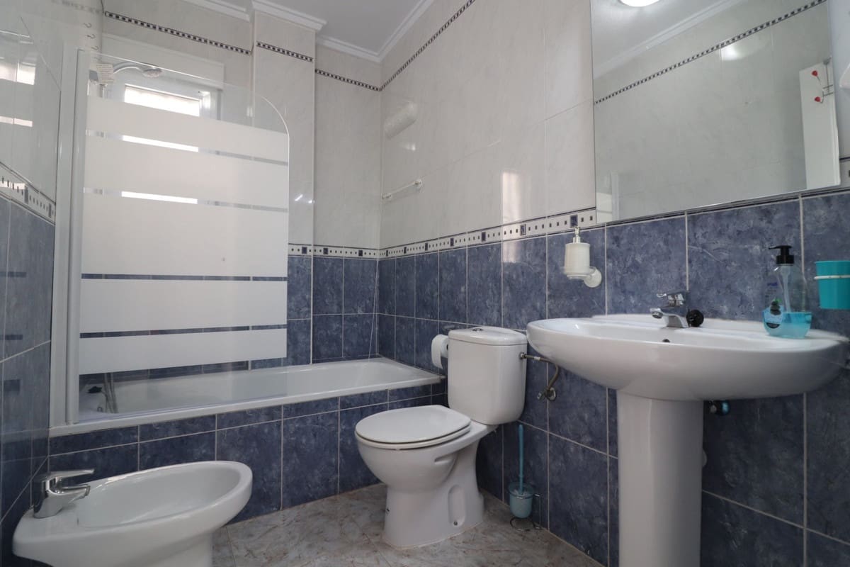 3 makuuhuone Huvila myytävänä paikassa Ciudad Quesada mukana uima-altaan - 179 950 € (Ref: 9453135)