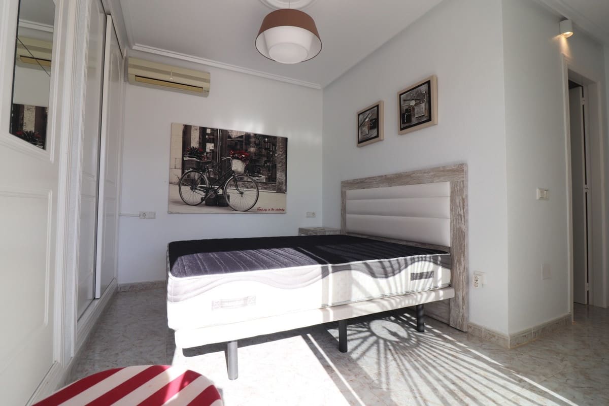 3 makuuhuone Huvila myytävänä paikassa Ciudad Quesada mukana uima-altaan - 179 950 € (Ref: 9453135)