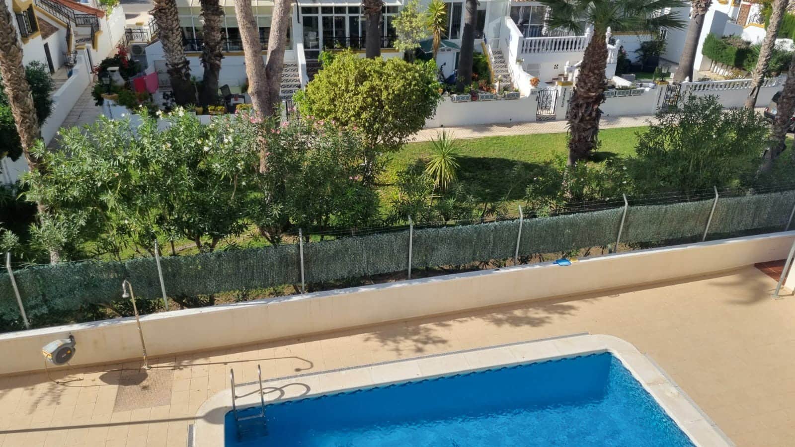 3 quarto Casa em Banda para venda em Villamartin com piscina - 190 000 € (Ref: 9464949)