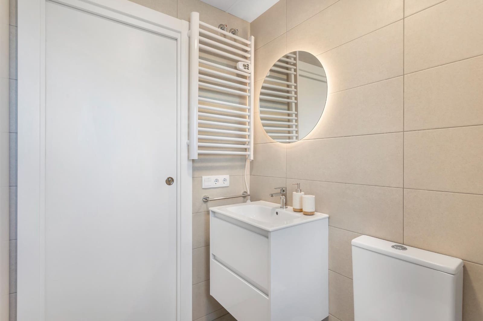 Apartamento de 2 habitaciones en Dolores De Pacheco en venta con piscina garaje - 296.000 € (Ref: 9466134)