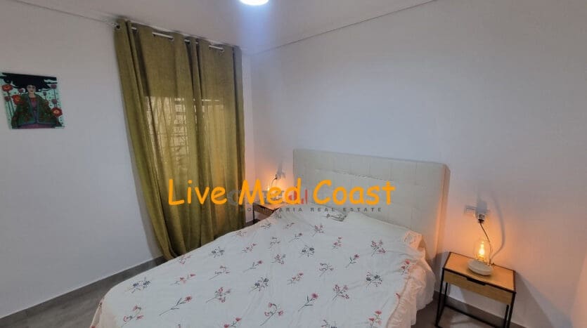 2 makuuhuone Omakotitalo myytävänä paikassa Los Narejos mukana 
autotalli - 129 000 € (Ref: 9468018)