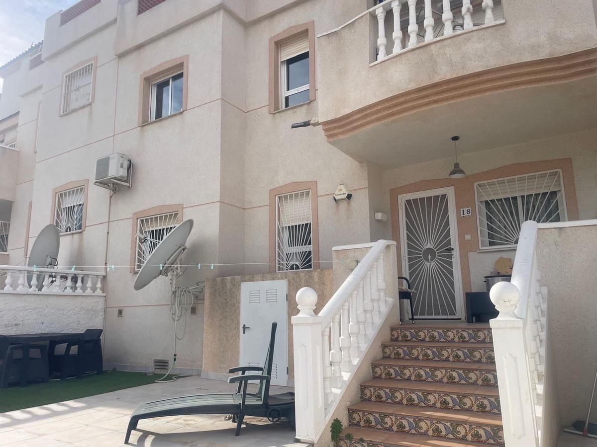 2 sypialnia Apartament na sprzedaż w Ciudad Quesada z basenem - 125 000 € (Ref: 9476278)