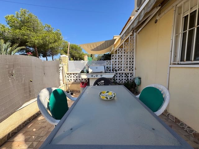 2 soveværelse Byhus til salg i La Mata, Torrevieja med swimmingpool - € 129.900 (Ref: 9476279)