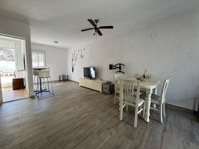 2 soveværelse Byhus til salg i La Mata, Torrevieja med swimmingpool - € 129.900 (Ref: 9476279)