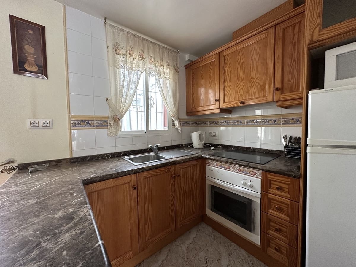 2 quarto Casa em Banda para venda em Cabo Roig com piscina - 160 000 € (Ref: 9476282)