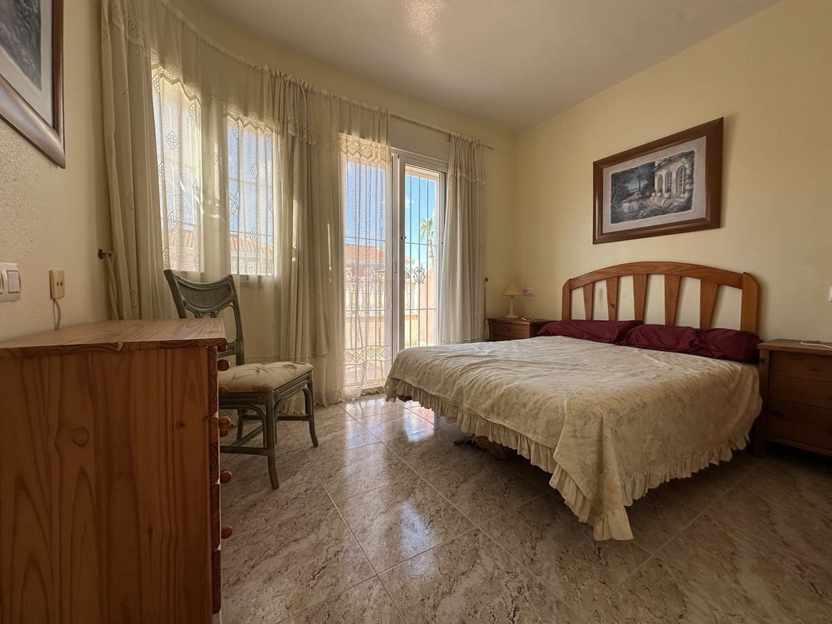 2 quarto Casa em Banda para venda em Cabo Roig com piscina - 160 000 € (Ref: 9476282)