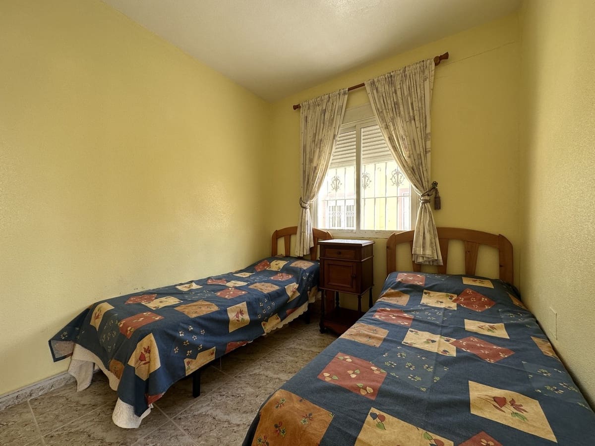 2 quarto Casa em Banda para venda em Cabo Roig com piscina - 160 000 € (Ref: 9476282)