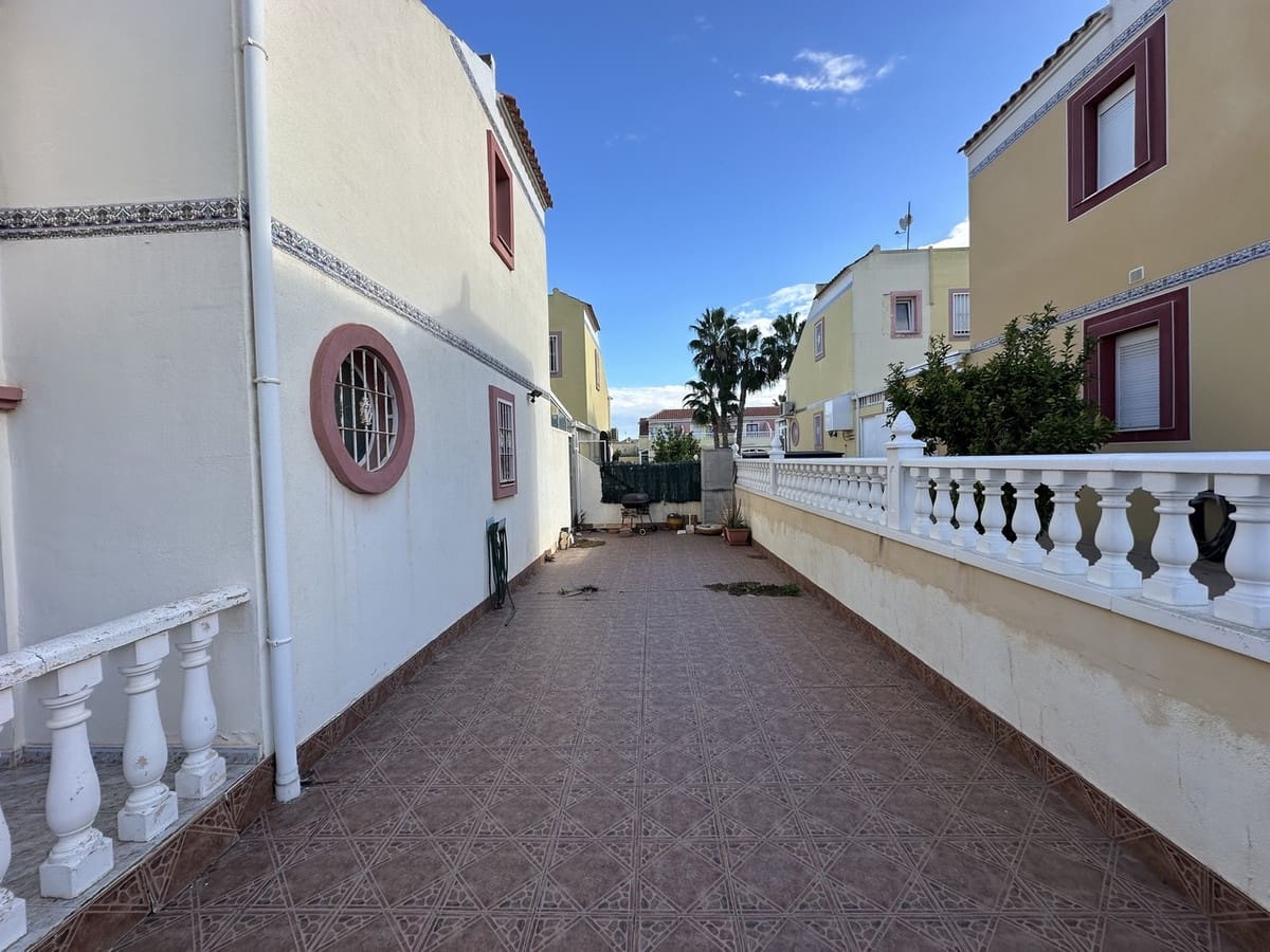2 quarto Casa em Banda para venda em Cabo Roig com piscina - 160 000 € (Ref: 9476282)