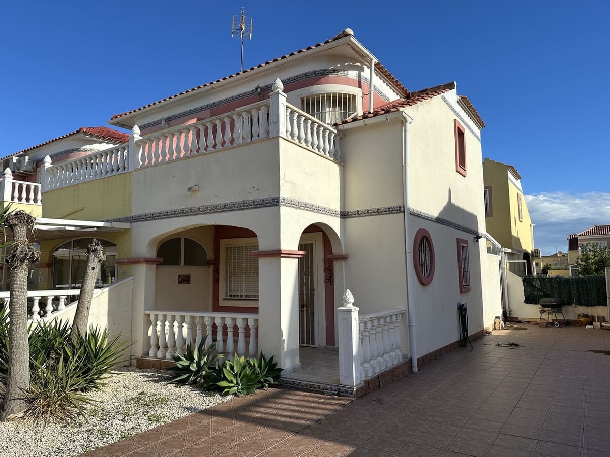 2 quarto Casa em Banda para venda em Cabo Roig com piscina - 160 000 € (Ref: 9476282)