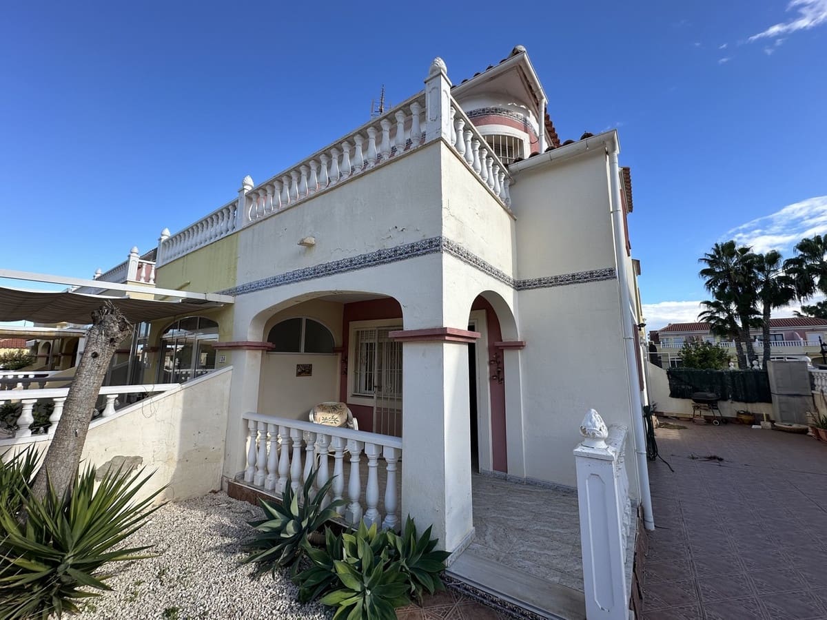 2 quarto Casa em Banda para venda em Cabo Roig com piscina - 160 000 € (Ref: 9476282)