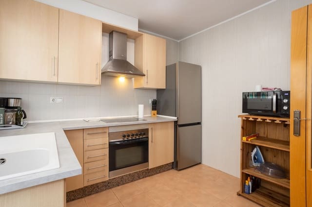 3 soverom Hus til salgs i Villamartin, Orihuela med svømmebasseng - € 249 000 (Ref: 9501793)