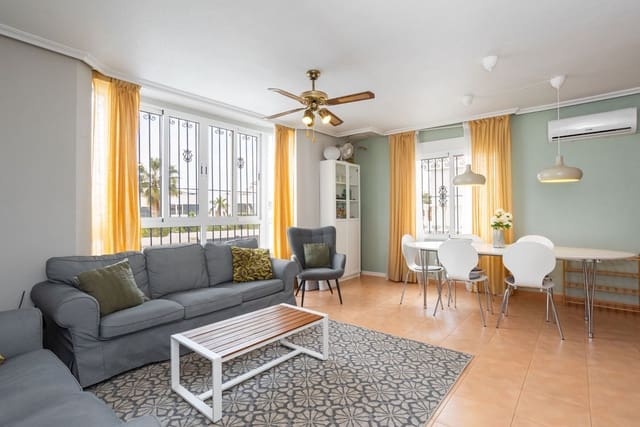 3 soverom Hus til salgs i Villamartin, Orihuela med svømmebasseng - € 249 000 (Ref: 9501793)