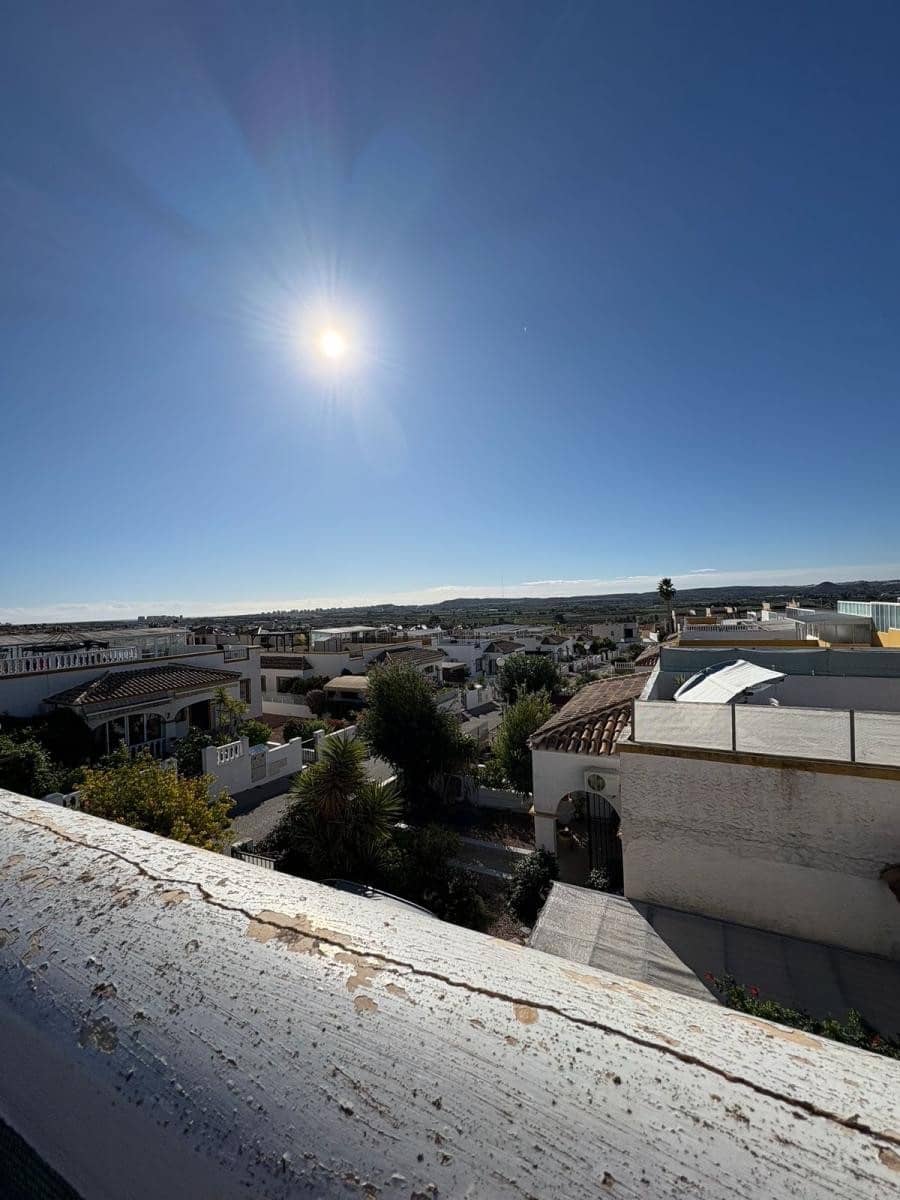 3 bedroom Villa for sale in San Fulgencio with pool - € 199,500 (Ref: 9501794)