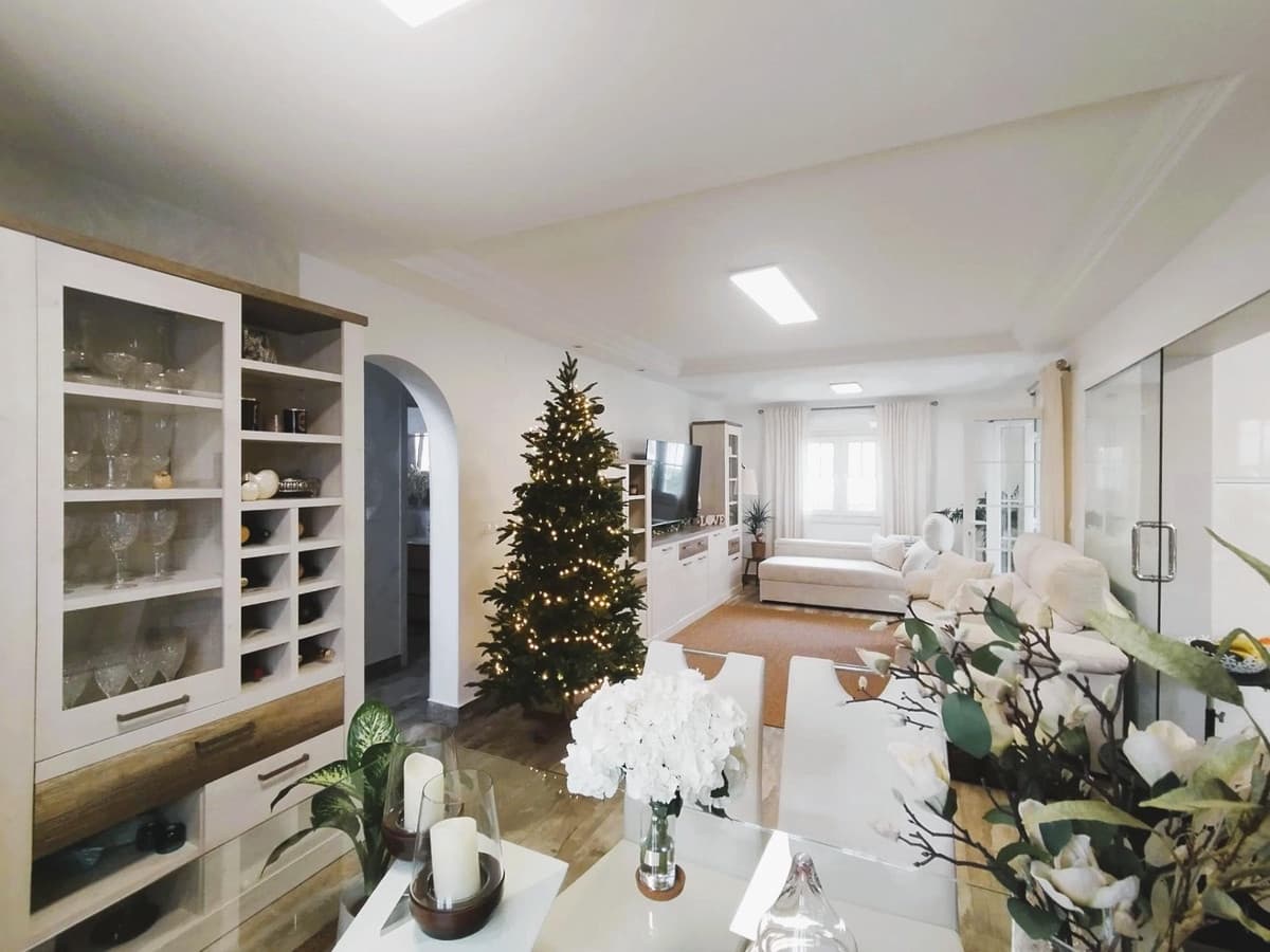 4 soveværelse Villa til salg i Villamartin med swimmingpool - € 408.000 (Ref: 9501796)